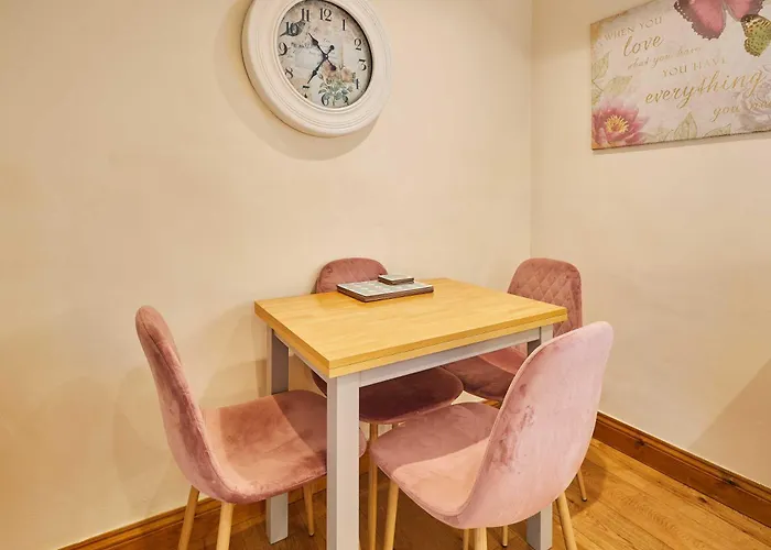 Host & - Dairy * Masham